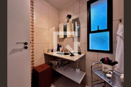 Apartamento à venda com 60m², 1 quarto e 1 vaga Apartamento à venda com 60m², 1 quarto e 1 vagaBanheiro
