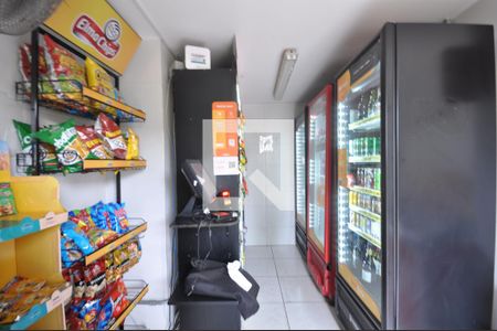 Apartamento à venda com 60m², 1 quarto e 1 vagaMini Market