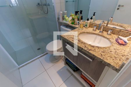 Apartamento à venda com 77m², 2 quartos e 1 vaga Apartamento à venda com 77m², 2 quartos e 1 vagaBanheiro 2