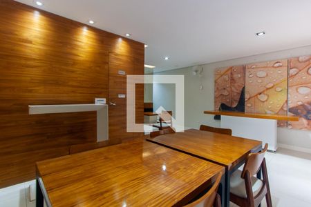 Apartamento à venda com 77m², 2 quartos e 1 vaga Apartamento à venda com 77m², 2 quartos e 1 vagaÁrea comum - Salão de festas