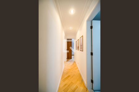 Corredor dos quartos de apartamento à venda com 3 quartos, 92m² em Vila Azevedo, São Paulo
