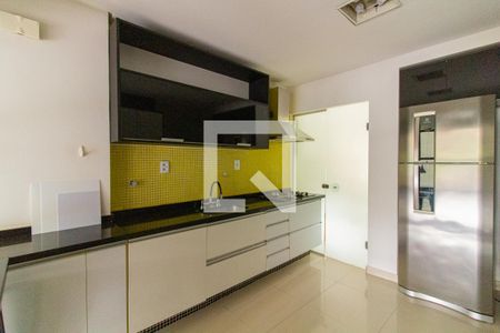 Apartamento à venda com 236m², 3 quartos e 1 vagaCozinha