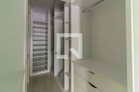 Apartamento à venda com 236m², 3 quartos e 1 vagaSuíte / Closet