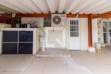 Apartamento à venda com 236m², 3 quartos e 1 vagaÁrea de Serviço / Varanda