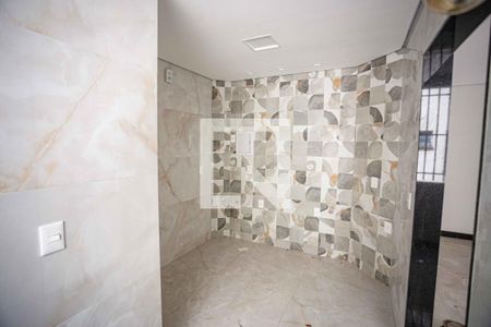 Apartamento à venda com 70m², 3 quartos e sem vaga Apartamento à venda com 70m², 3 quartos e sem vagaCozinha e Área de Serviço