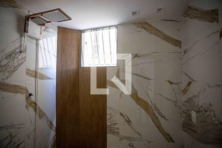 Apartamento à venda com 70m², 3 quartos e sem vaga Apartamento à venda com 70m², 3 quartos e sem vagaBanheiro