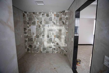 Apartamento à venda com 70m², 3 quartos e sem vaga Apartamento à venda com 70m², 3 quartos e sem vagaCozinha e Área de Serviço