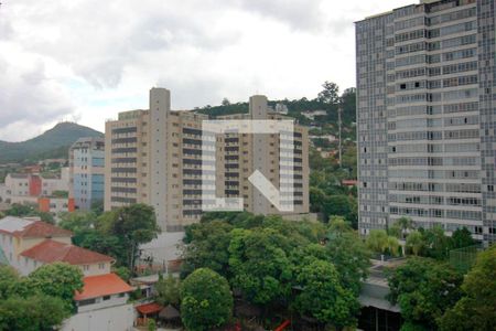 Apartamento à venda com 278m², 5 quartos e 3 vagasVista do Quarto 2