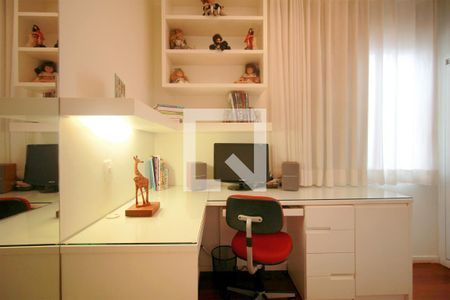 Apartamento à venda com 278m², 5 quartos e 3 vagasQuarto 3