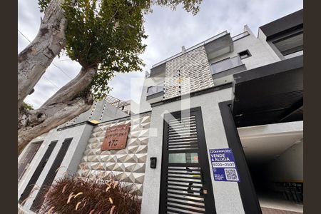 Apartamento à venda com 112m², 2 quartos e 2 vagasFachada + plaquinha