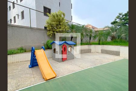 Apartamento à venda com 172m², 4 quartos e 4 vagas Apartamento à venda com 172m², 4 quartos e 4 vagasÁrea comum