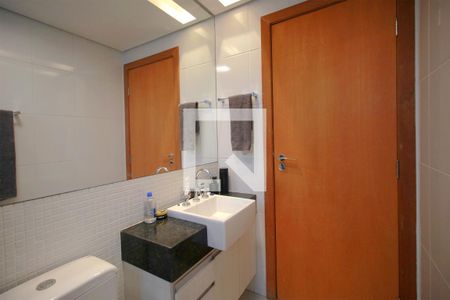 Apartamento à venda com 172m², 4 quartos e 4 vagasBanheiro 3