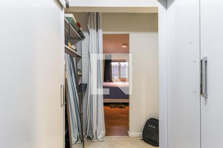 Apartamento à venda com 80m², 2 quartos e 1 vaga Apartamento à venda com 80m², 2 quartos e 1 vagaCloset da Suíte