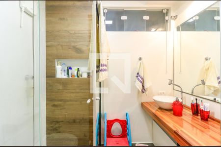 Apartamento à venda com 80m², 2 quartos e 1 vaga Apartamento à venda com 80m², 2 quartos e 1 vagaBanheiro