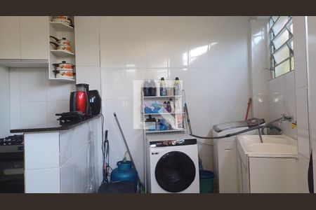 Casa à venda com 279m², 3 quartos e 4 vagas Casa à venda com 279m², 3 quartos e 4 vagasÁrea de Serviço