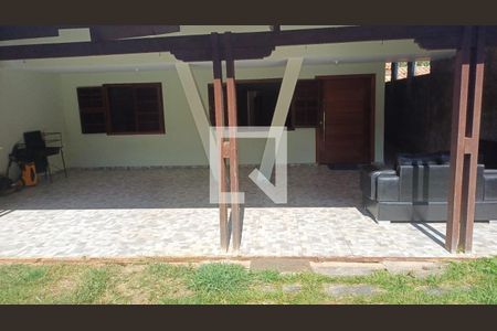 Casa à venda com 279m², 3 quartos e 4 vagas Casa à venda com 279m², 3 quartos e 4 vagasGaragem coberta - varanda