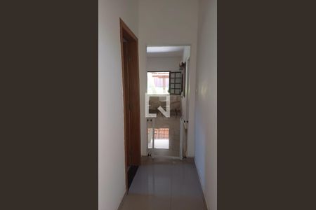 Casa à venda com 279m², 3 quartos e 4 vagas Casa à venda com 279m², 3 quartos e 4 vagascorredor