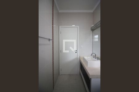 Casa à venda com 260m², 4 quartos e 4 vagasSuíte 3 Banheiro