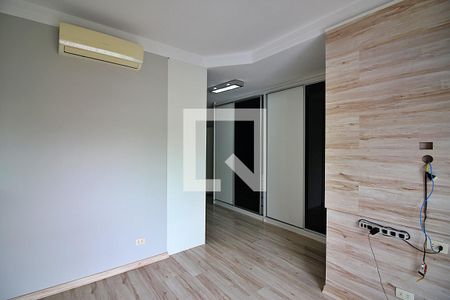 Casa à venda com 260m², 4 quartos e 4 vagasSuíte 3