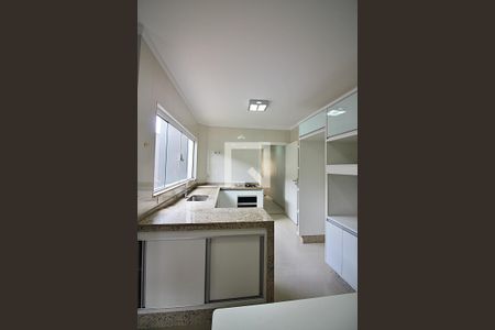 Casa à venda com 260m², 4 quartos e 4 vagasCozinha e Copa