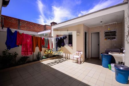 Casa à venda com 172m², 3 quartos e 2 vagasÁrea de Serviço 