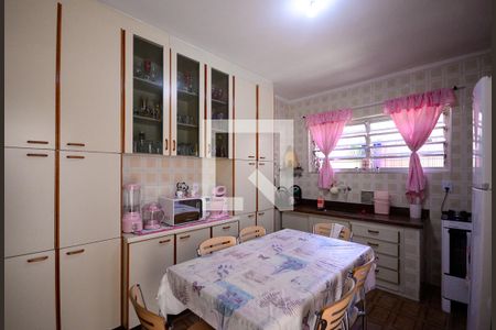 Casa à venda com 172m², 3 quartos e 2 vagasCozinha