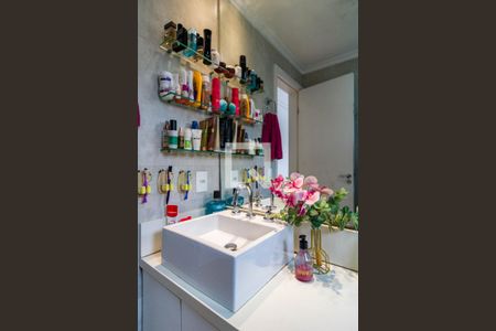 Apartamento à venda com 74m², 2 quartos e 2 vagas Apartamento à venda com 74m², 2 quartos e 2 vagasBanheiro