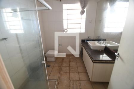 Casa à venda com 171m², 1 quarto e 5 vagasBanheiro