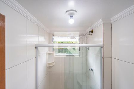 Banheiro de apartamento para alugar com 2 quartos, 53m² em Parque São Vicente, Santo André