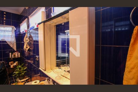 Casa à venda com 150m², 2 quartos e 2 vagas Casa à venda com 150m², 2 quartos e 2 vagasBanheiro Social