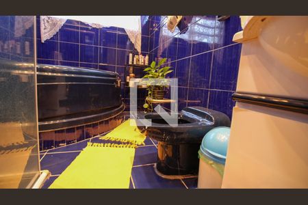 Casa à venda com 150m², 2 quartos e 2 vagas Casa à venda com 150m², 2 quartos e 2 vagasBanheiro Social