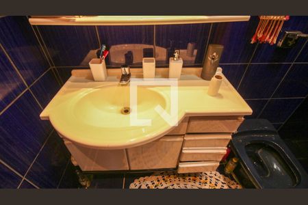 Casa à venda com 150m², 2 quartos e 2 vagas Casa à venda com 150m², 2 quartos e 2 vagasBanheiro Social