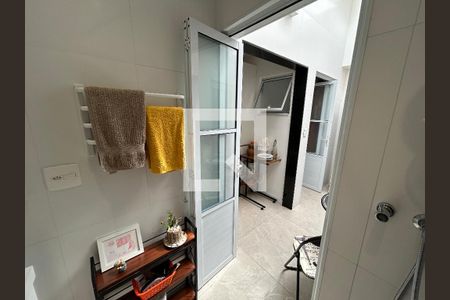 Casa à venda com 84m², 3 quartos e 1 vagaBanheiro 1