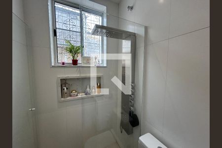 Casa à venda com 84m², 3 quartos e 1 vagaDetalhe do banheiro