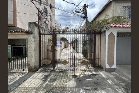 Casa à venda com 84m², 3 quartos e 1 vagaFachada + plaquinha