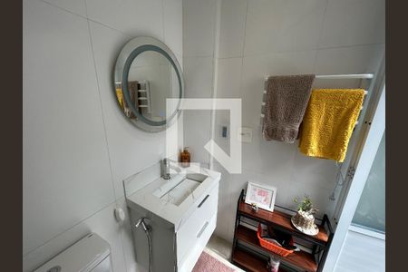 Casa à venda com 84m², 3 quartos e 1 vagaBanheiro 1