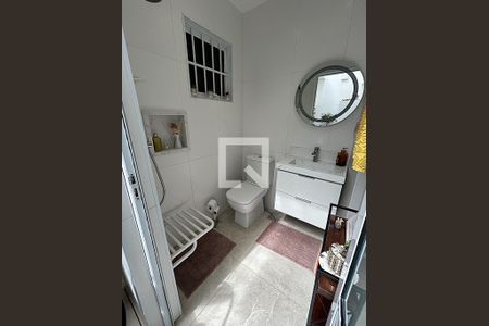 Casa à venda com 84m², 3 quartos e 1 vagaBanheiro 1