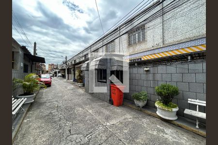 Casa à venda com 84m², 3 quartos e 1 vagaPortaria