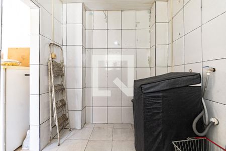 Casa à venda com 120m², 2 quartos e 2 vagas Casa à venda com 120m², 2 quartos e 2 vagasLavanderia