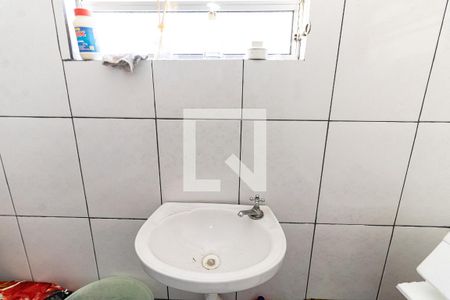 Casa à venda com 120m², 2 quartos e 2 vagas Casa à venda com 120m², 2 quartos e 2 vagasBanheiro de Serviço