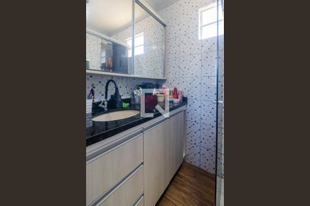 Casa à venda com 320m², 2 quartos e 1 vagaBanheiro