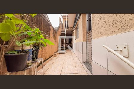 Casa à venda com 198m², 4 quartos e 2 vagas Casa à venda com 198m², 4 quartos e 2 vagasÁrea Externa