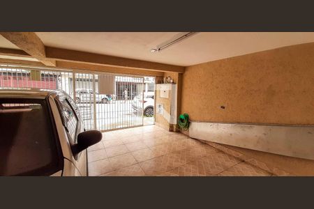 Casa à venda com 198m², 4 quartos e 2 vagas Casa à venda com 198m², 4 quartos e 2 vagasGaragem