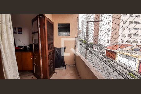 Casa à venda com 198m², 4 quartos e 2 vagas Casa à venda com 198m², 4 quartos e 2 vagasEdícula - Quarto 1