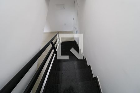 Apartamento para alugar com 100m², 2 quartos e 1 vagaEscada