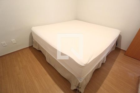 Quarto 1 de apartamento para alugar com 2 quartos, 47m² em Presidente Roosevelt, Uberlândia