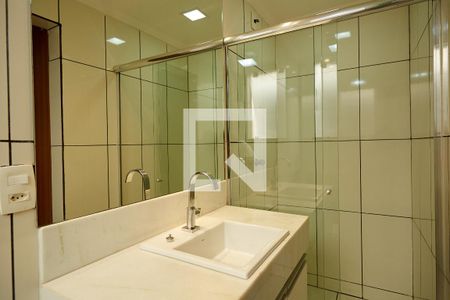 Banheiro - Quarto 1 de apartamento para alugar com 3 quartos, 88m² em Santa Efigênia, Belo Horizonte