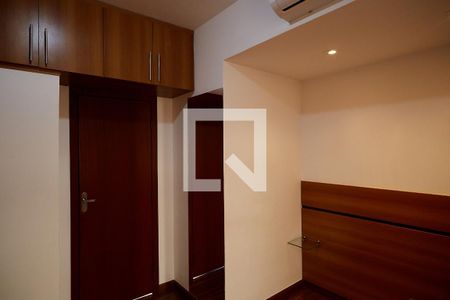 Quarto 1 de apartamento para alugar com 3 quartos, 88m² em Santa Efigênia, Belo Horizonte