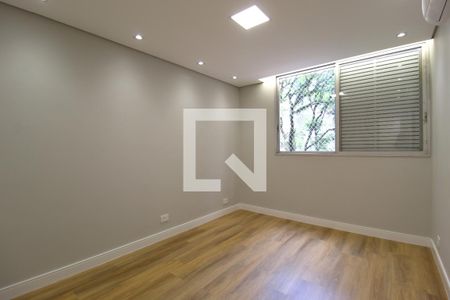 Quarto 2 de apartamento para alugar com 3 quartos, 116m² em Chácara Itaim, São Paulo