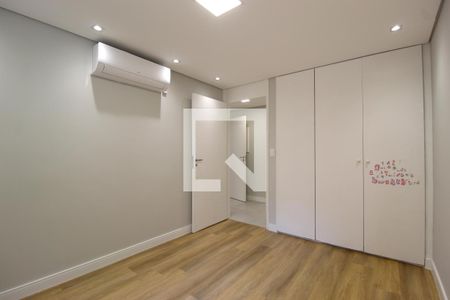 Quarto 2 de apartamento para alugar com 3 quartos, 116m² em Chácara Itaim, São Paulo
